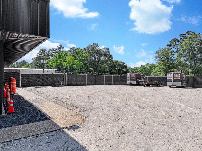 More Photos Of 3410 I-10 W, Orange Office For Sale