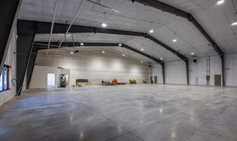 More Photos Of 9405 Futurity Dr, Missoula Warehouse For Lease