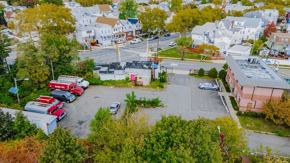 More Photos Of 256 Kennedy Blvd, Bayonne Industrial For Lease