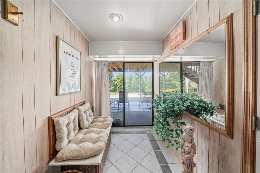 More Photos Of 441 Mull Rd, Hiawassee Hospitality For Sale