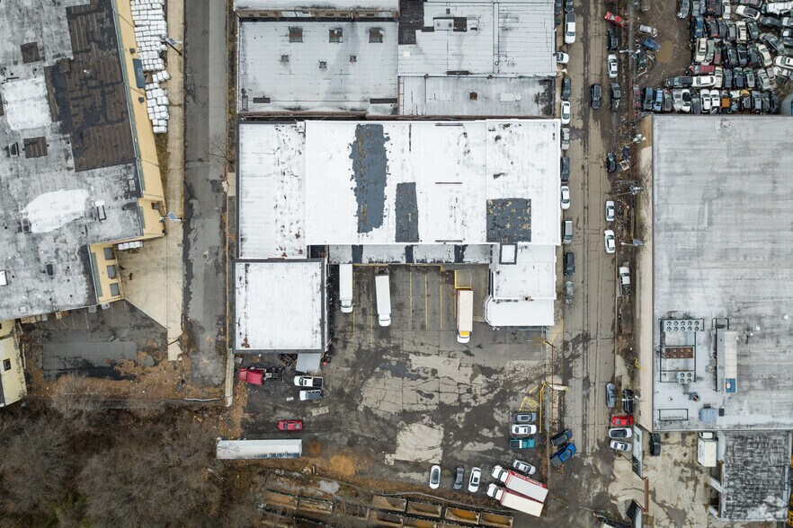 More Photos Of 163 Shaw Ave, Irvington Warehouse For Lease