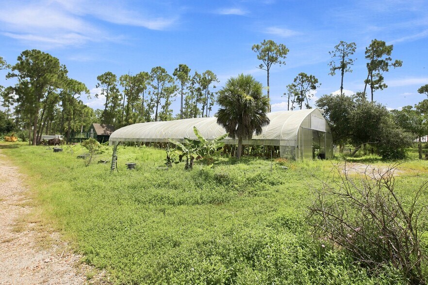 More Photos Of 8146 Tropicaire Blvd, North Port Specialty For Sale