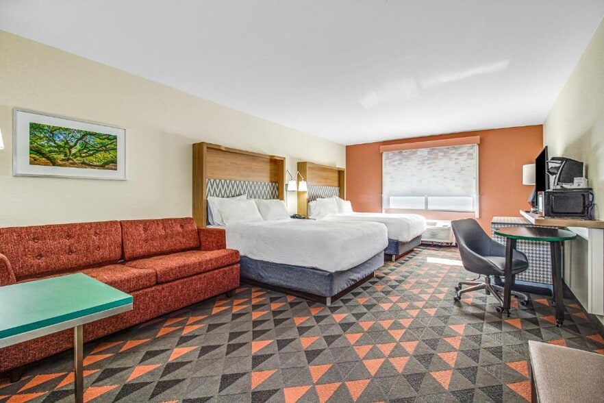 More Photos Of 160 Simuel Rd, Spartanburg Hotel For Sale