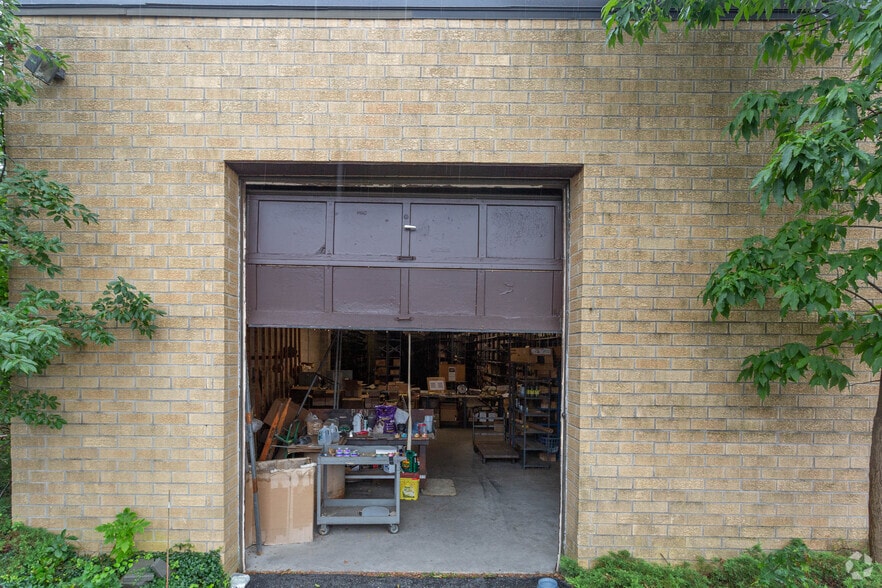 More Photos Of 365 Central Ave, Bohemia Warehouse For Sale