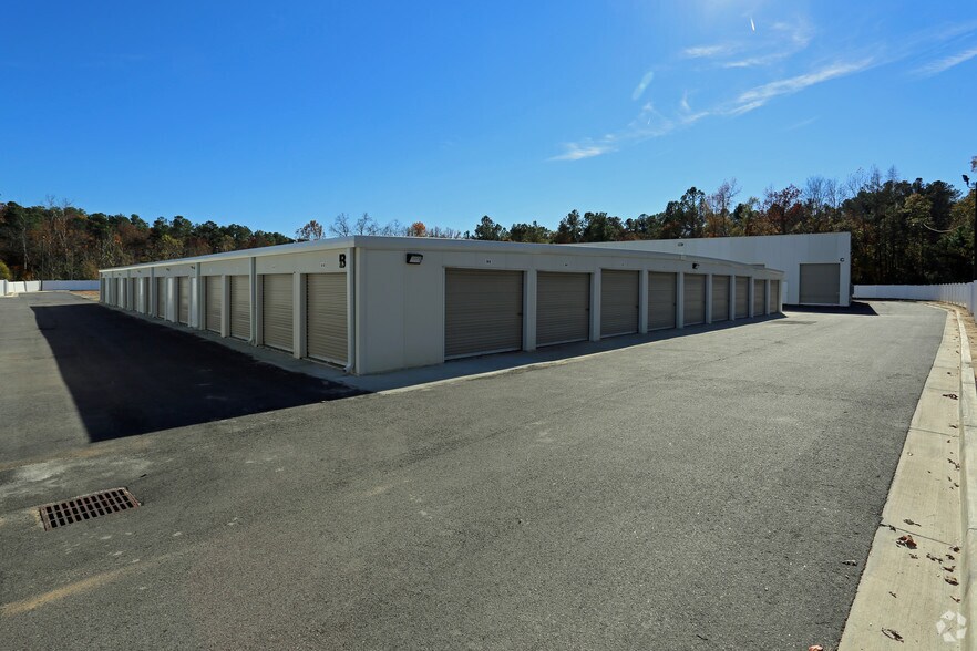 More Photos Of 4492 Washington Rd, Evans Flex For Lease