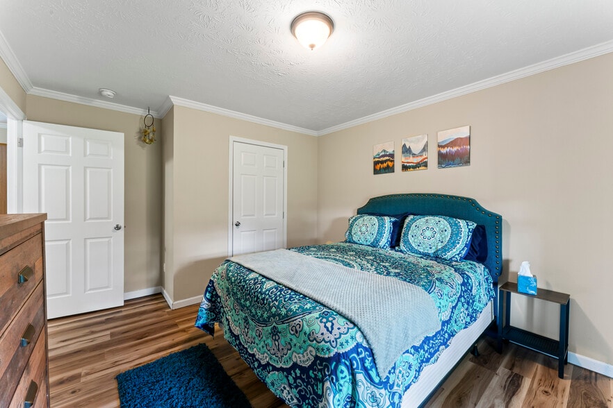 More Photos Of 104 Circle Rd, Newport Manufactured Housing Mobile Home Park For Sale