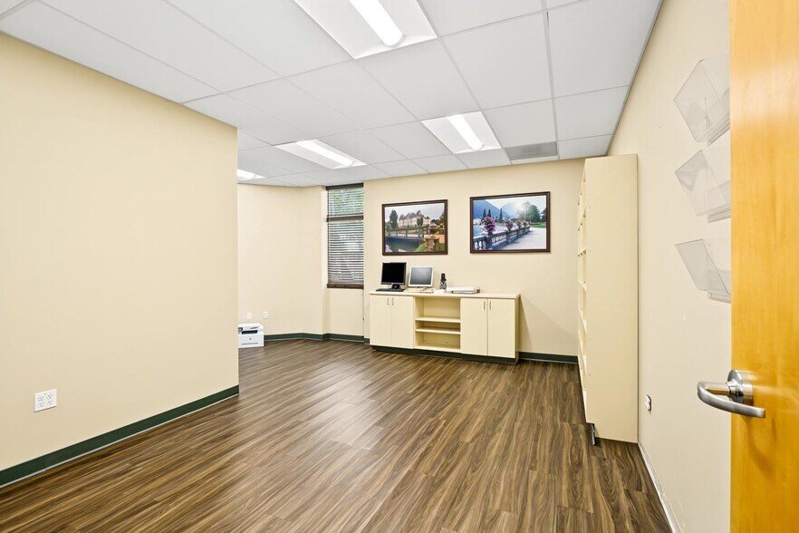 More Photos Of 550 Price Ave, Redwood City Office For Sale