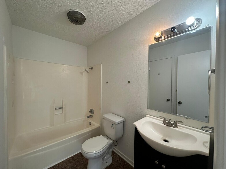 More Photos Of 1110 Covey Ln, Killeen Apartments For Sale