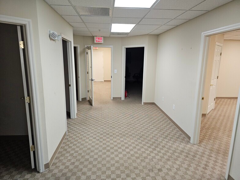 More Photos Of 2200 N Florida Mango Rd, West Palm Beach Light Distribution For Lease