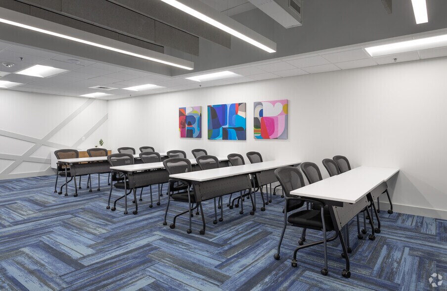 More Photos Of 8830 Stanford Blvd, Columbia Unknown For Lease