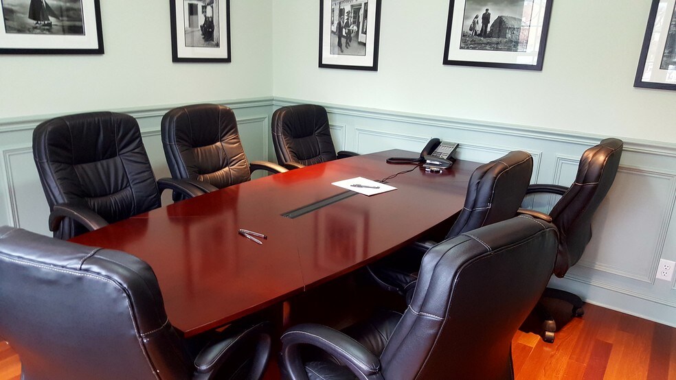 Primary Photo Of 28 Sound View Dr, Greenwich Office Residential For Lease