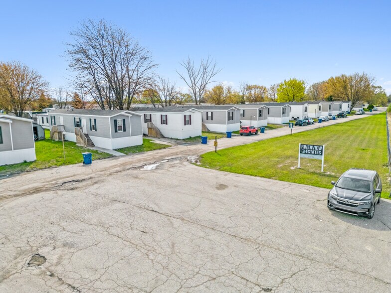 More Photos Of 765 S River Rd, Bay City Manufactured Housing Mobile Home Park For Sale