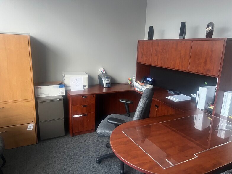 More Photos Of 9410 Annapolis Rd, Lanham Medical For Lease