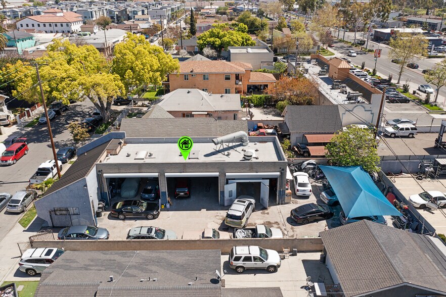 More Photos Of 620 E 2nd St, Santa Ana Service For Sale