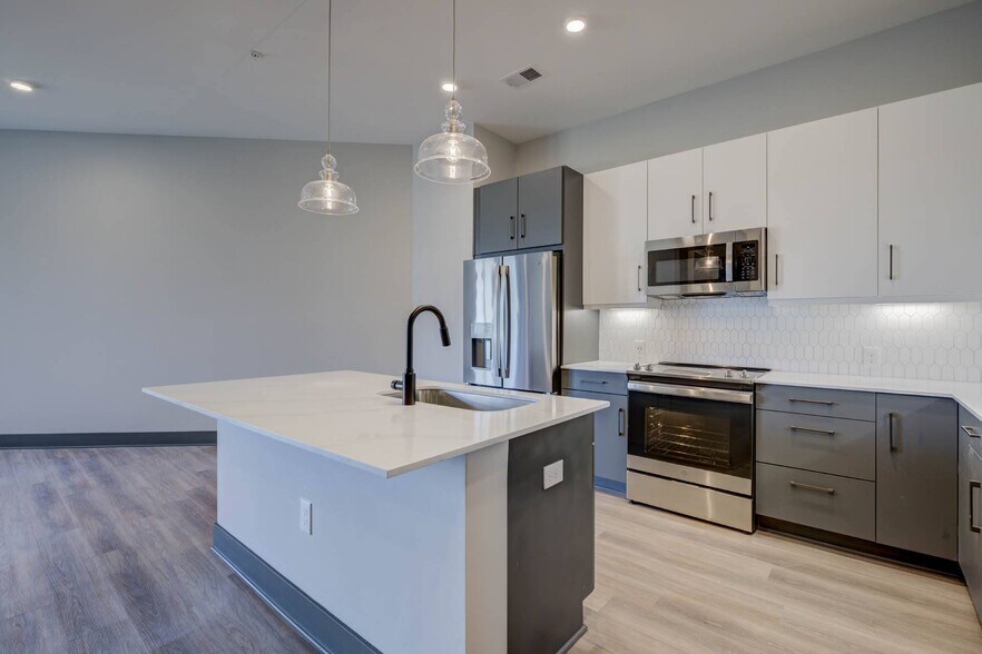 More Photos Of 352 S Walker St, Cary Apartments For Lease