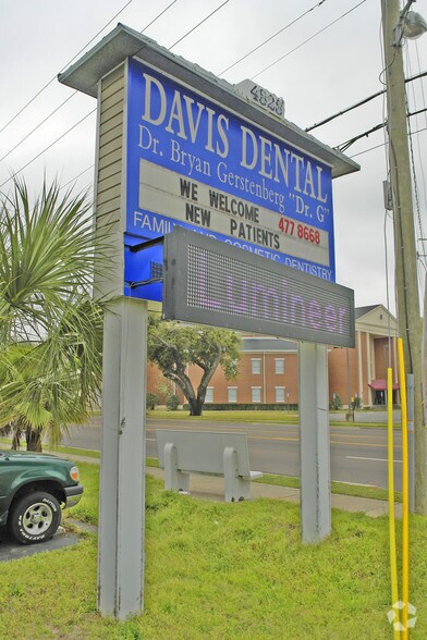 More Photos Of 4828 Davis Hwy, Pensacola Medical For Lease
