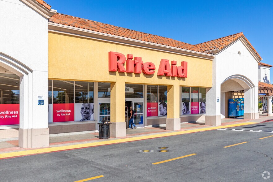 More Photos Of 2502-2522 Jamacha Rd, El Cajon Unknown For Lease