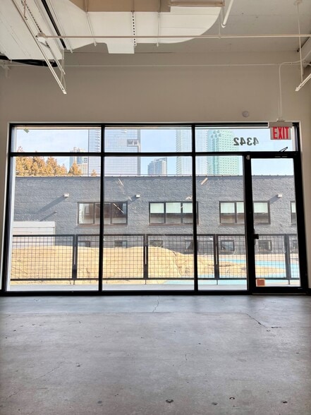 More Photos Of 4346 12th St, Long Island City Storefront Retail Office For Lease