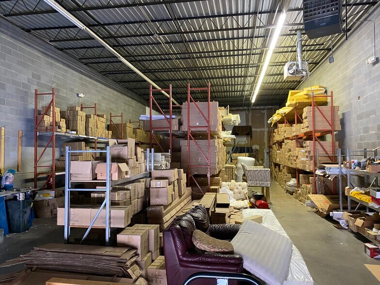 More Photos Of 6586 Dawson Blvd, Norcross Distribution For Lease