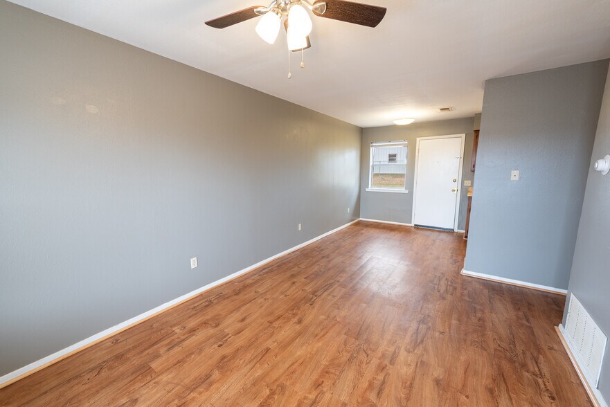 More Photos Of 100 Colvin St, Mount Vernon Apartments For Sale