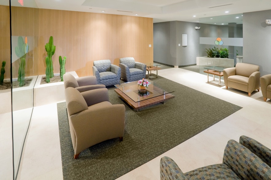 More Photos Of 3301 N Miller Rd, Scottsdale Medical For Lease