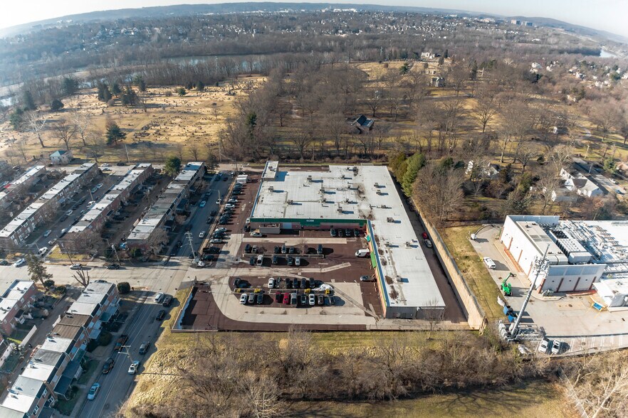 More Photos Of 9 S Forrest Ave, Norristown Manufacturing For Sale