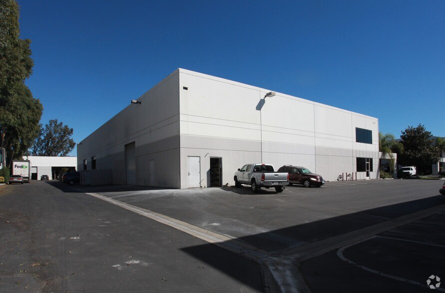 More Photos Of 10312 Norris Ave, Pacoima Unknown For Lease