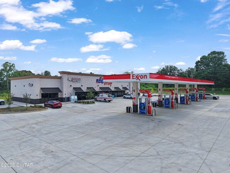 More Photos Of 620 W Church Ave, Medina Convenience Store For Lease