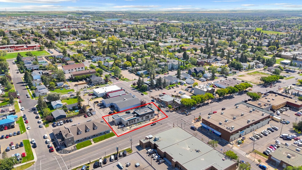 More Photos Of 104 1st Av NE, Airdrie Office Residential For Sale
