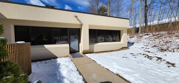 More Photos Of 984 Southford Rd, Middlebury Office For Lease