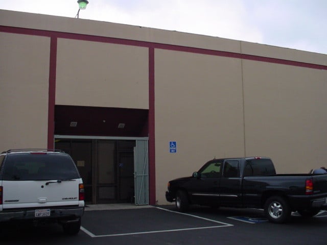 More Photos Of 20540 Superior St, Chatsworth Warehouse For Lease