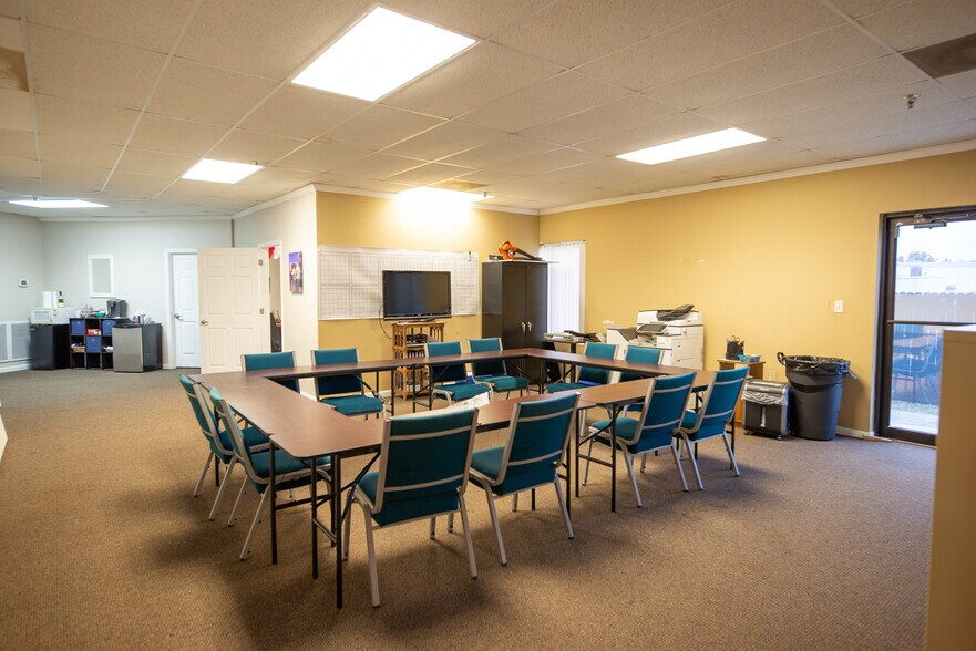 More Photos Of 6990 142nd Ave, Largo Religious Facility For Sale