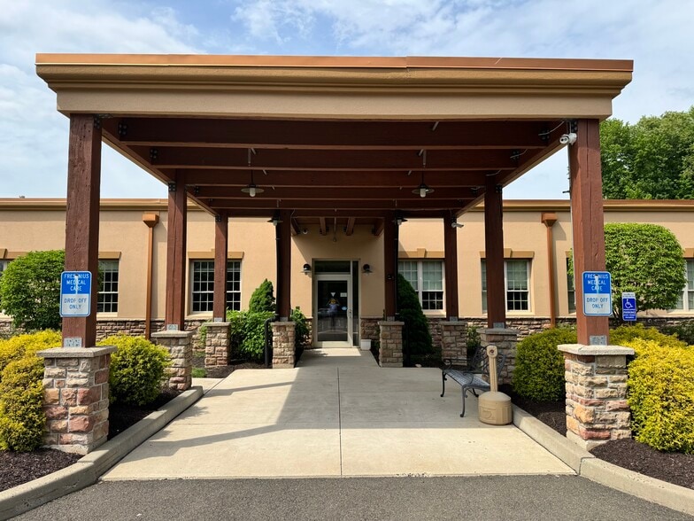 More Photos Of 341 West St, Southington Medical For Sale