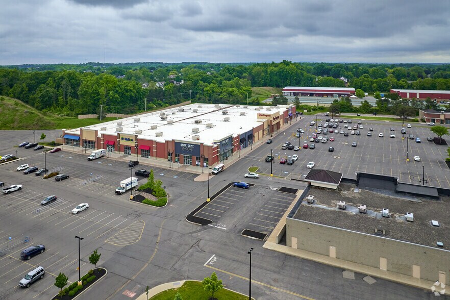 More Photos Of 1900 Empire Blvd, Webster Unknown For Lease