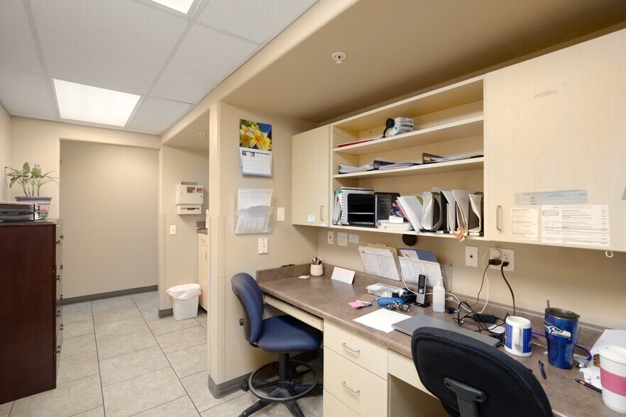 More Photos Of 297 S Lake Havasu Ave, Lake Havasu City Medical For Lease