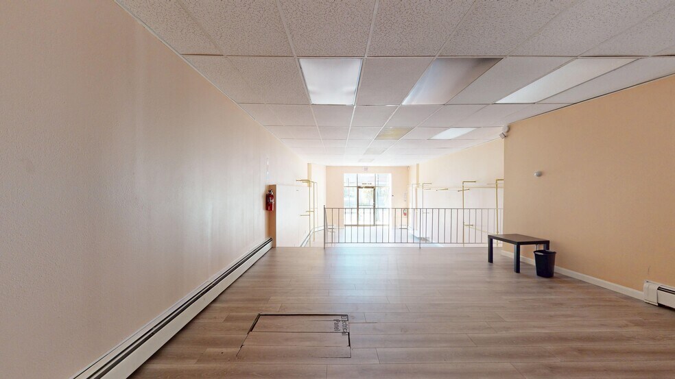 More Photos Of 42 W Main St, Riverhead Storefront Retail Office For Lease