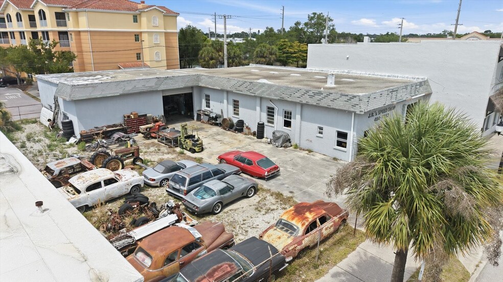 More Photos Of 629 E Venice Ave, Venice Auto Repair For Sale