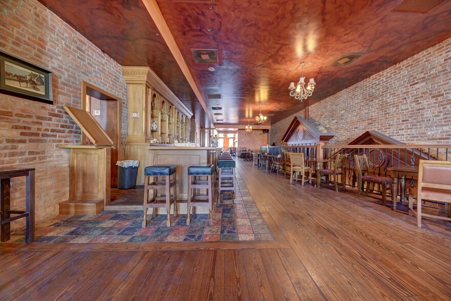 More Photos Of 107-109 N Main St, Bryan Restaurant For Sale