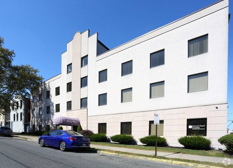 More Photos Of 1227 W Liberty St, Allentown Medical For Lease
