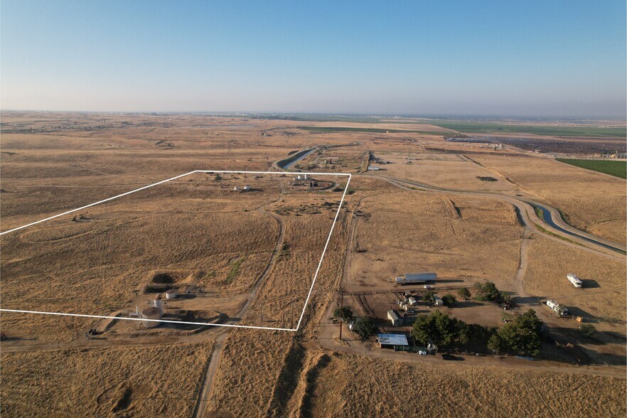 More Photos Of 20 Acres in Kern County Rd, Bakersfield Land For Sale