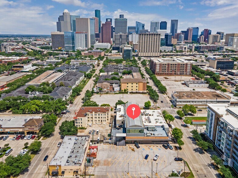 More Photos Of 2600 Travis St, Houston Freestanding For Lease