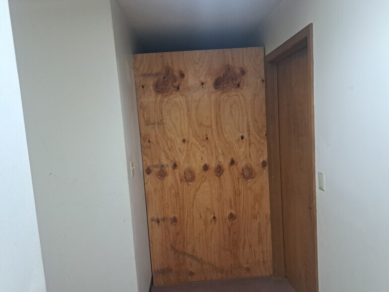 More Photos Of 4602 N US Highway 63, West Plains Flex For Sale