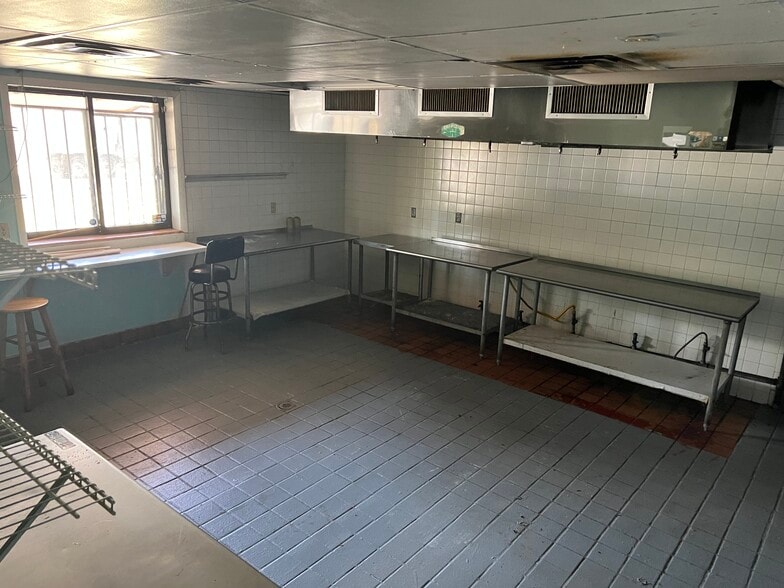 More Photos Of 2058 Edgewood Ave, Jacksonville Restaurant For Sale