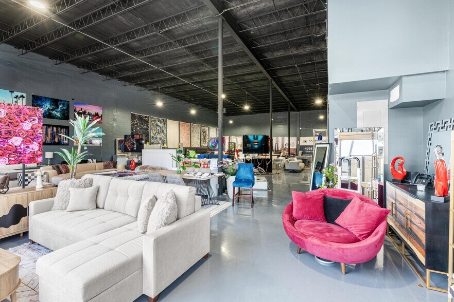 More Photos Of 1500 E Commercial Blvd, Fort Lauderdale Freestanding For Sale