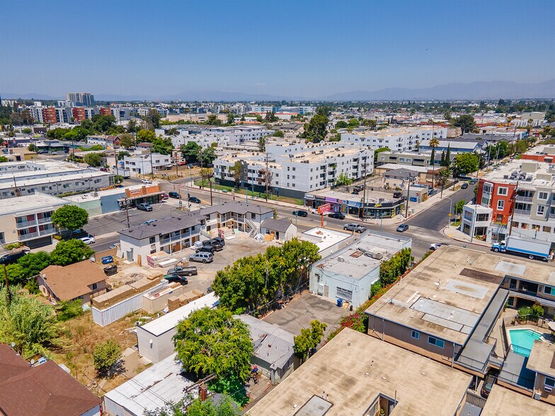 More Photos Of 10746 Magnolia Blvd, North Hollywood Medical For Sale