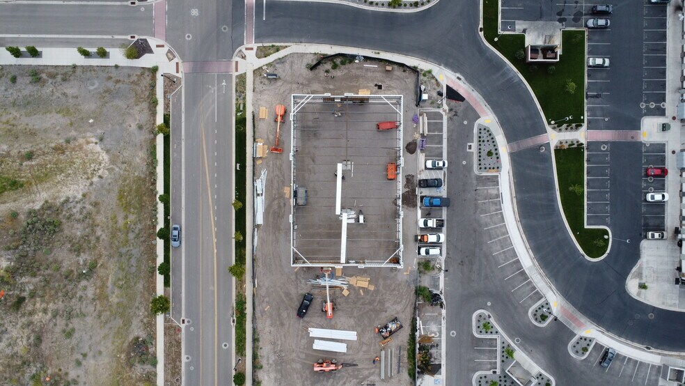 More Photos Of 634 N Mill Road, Vineyard Storefront Retail Office For Lease