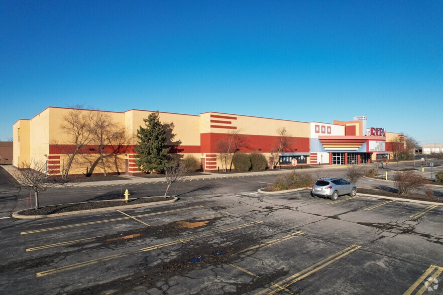 More Photos Of 525 Marketplace Dr, Henrietta Movie Theatre For Sale