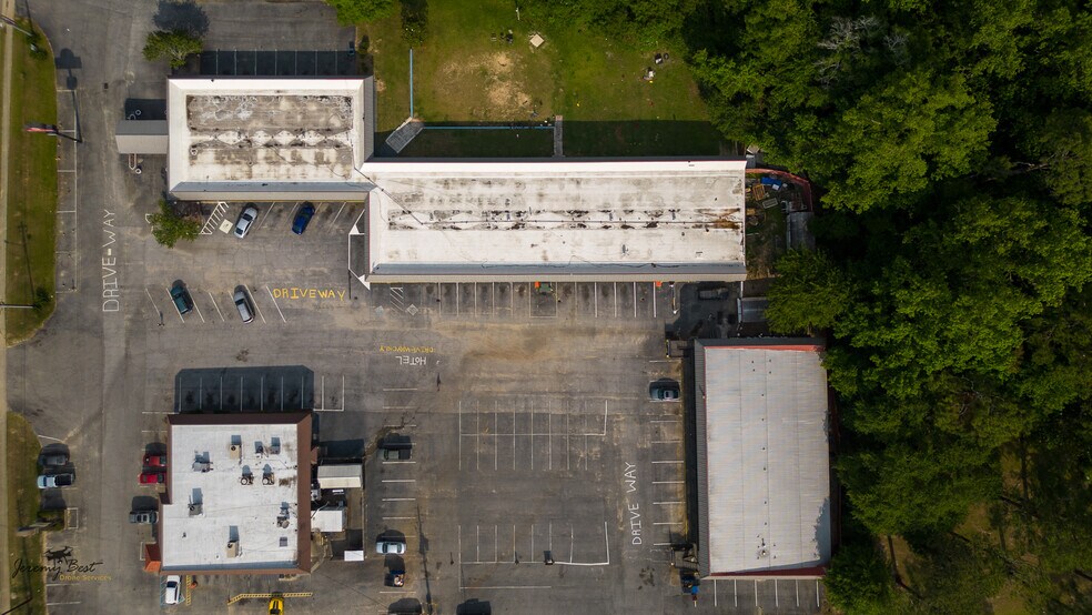 More Photos Of 1503 E 1st St, Vidalia Hotel For Sale