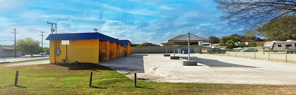 More Photos Of 7095 Crestway Dr, San Antonio Carwash For Sale