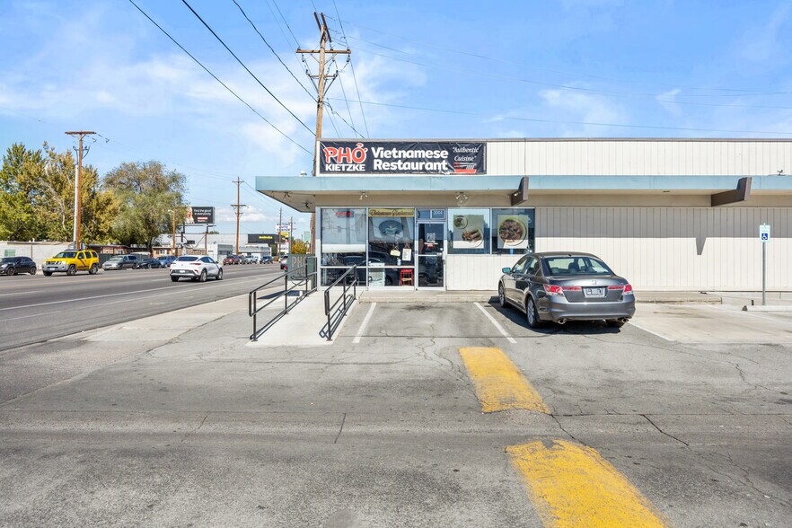 More Photos Of 3004-3098 Kietzke Ln, Reno Storefront For Sale